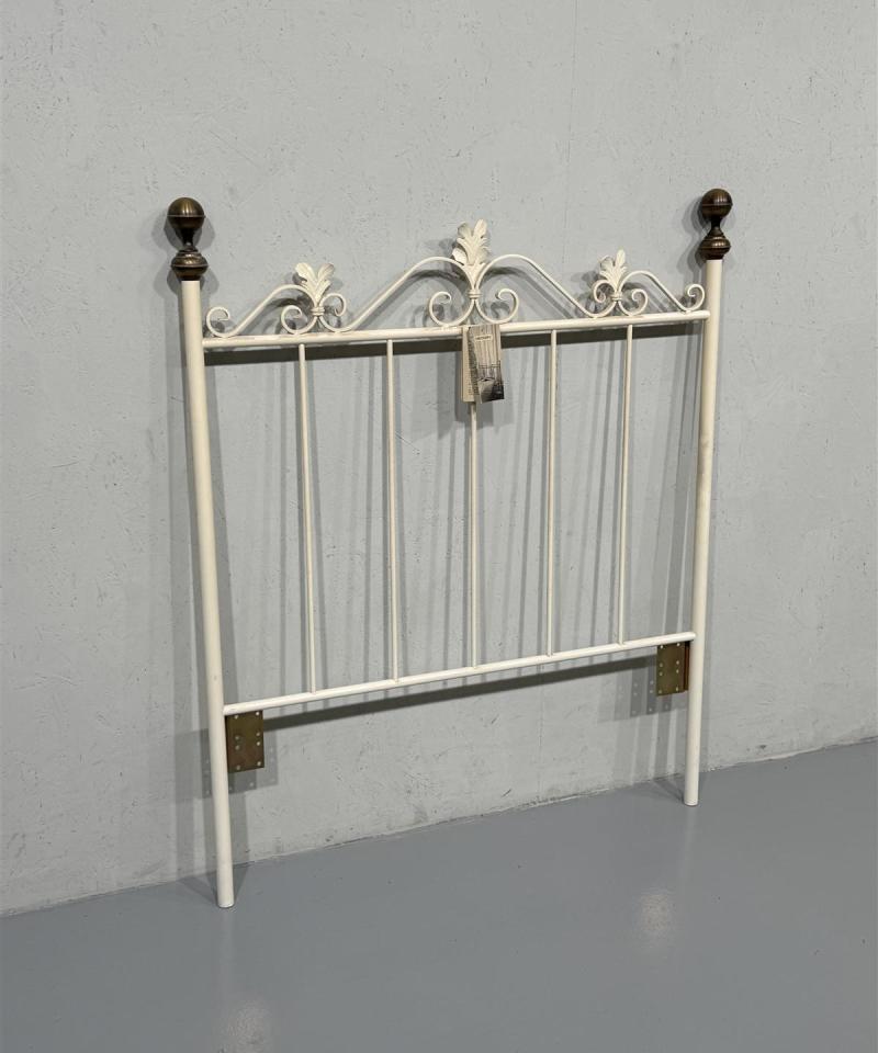 Messin sängynpääty 108cm metallinen