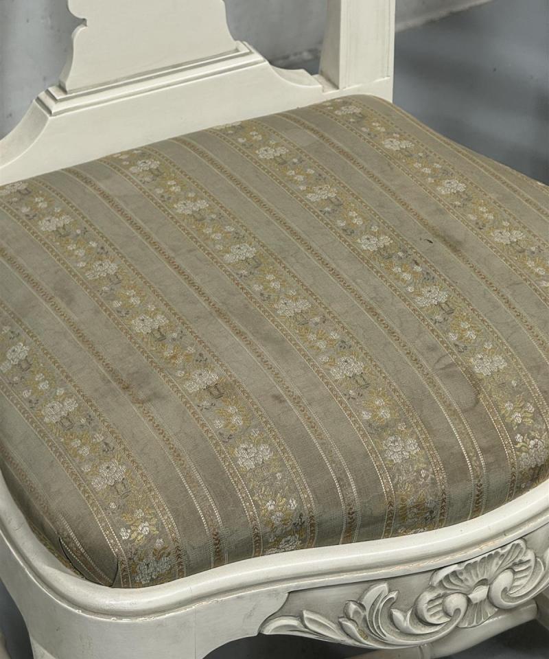 Talonpoikaisrokokoo tuolit, valkoiset (5 kpl)