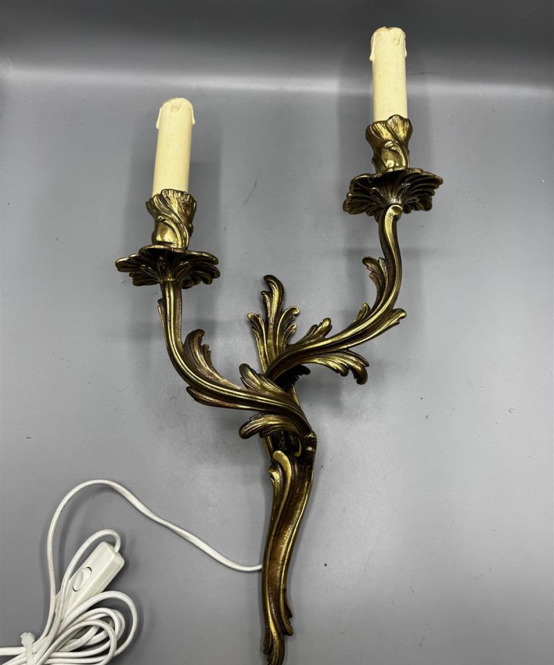 Rokokoo seinävalaisin