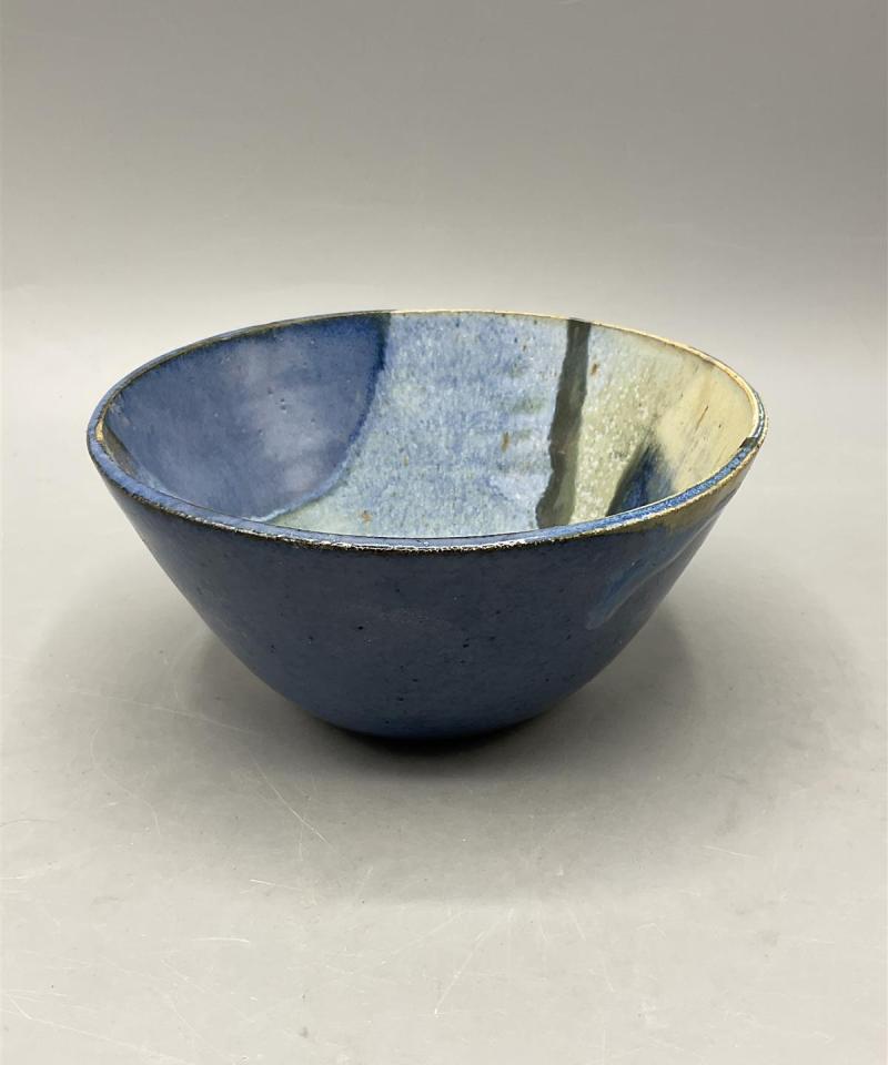 Keraaminen käsintehty kulho