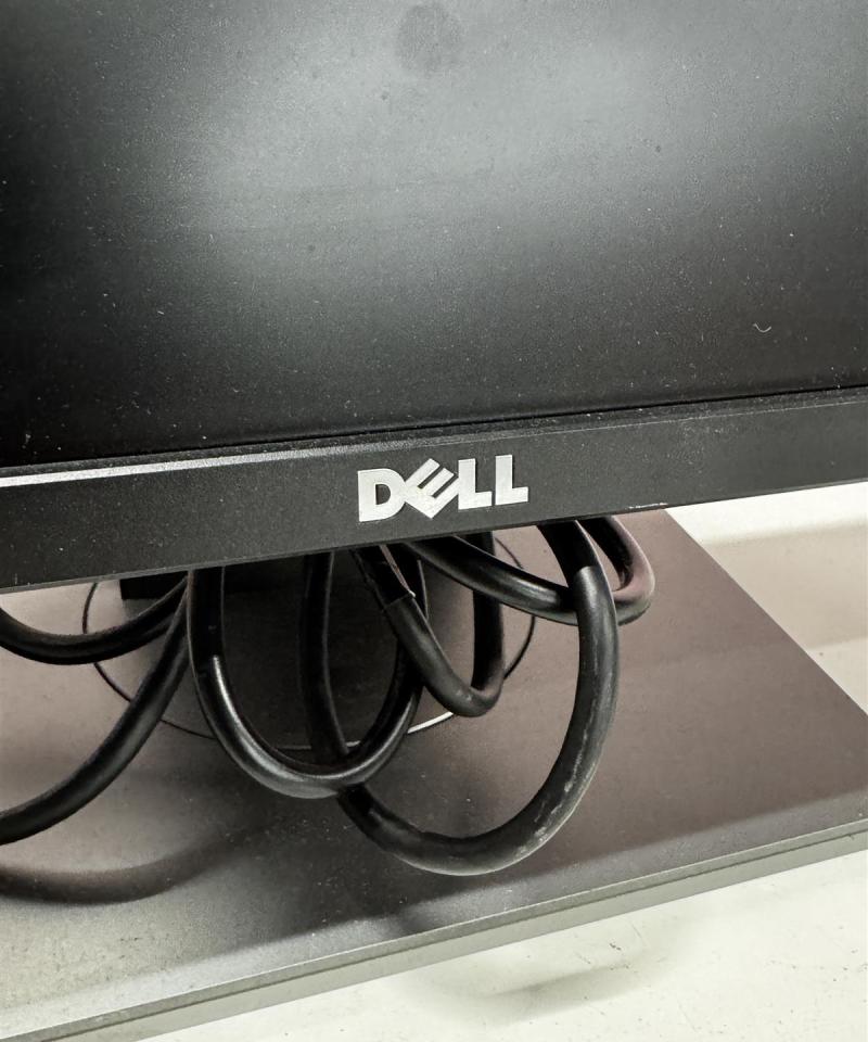 Dell P2217H näyttö
