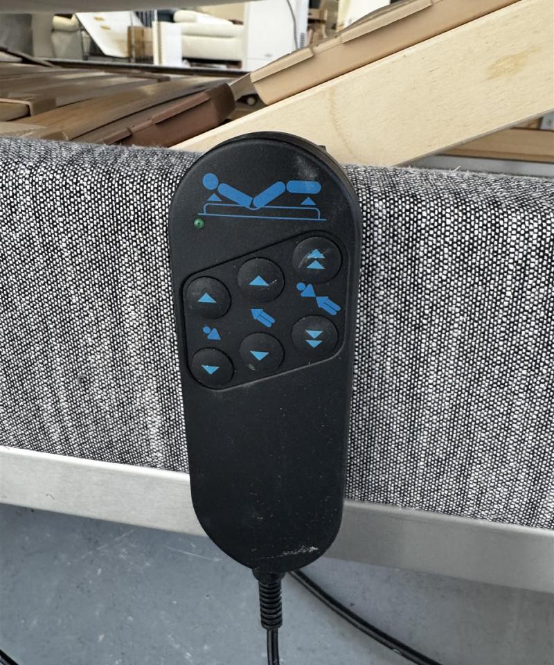 Unikeidas 90x200 moottorisänky