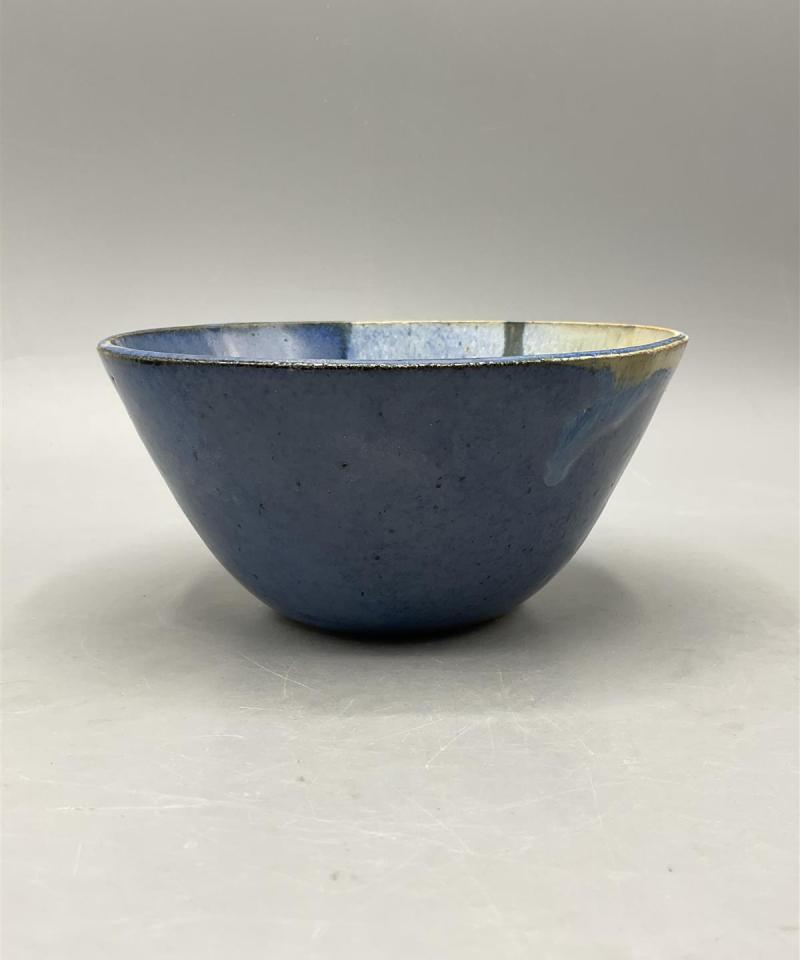 Keraaminen käsintehty kulho