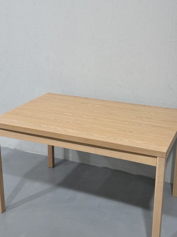 Isku ruokapöytä 120x80 valkovahattu