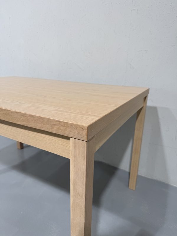 Isku ruokapöytä 120x80 valkovahattu