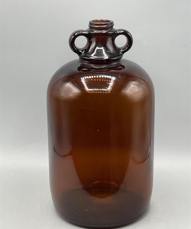 Ruskea lasipullo apteekkipullo