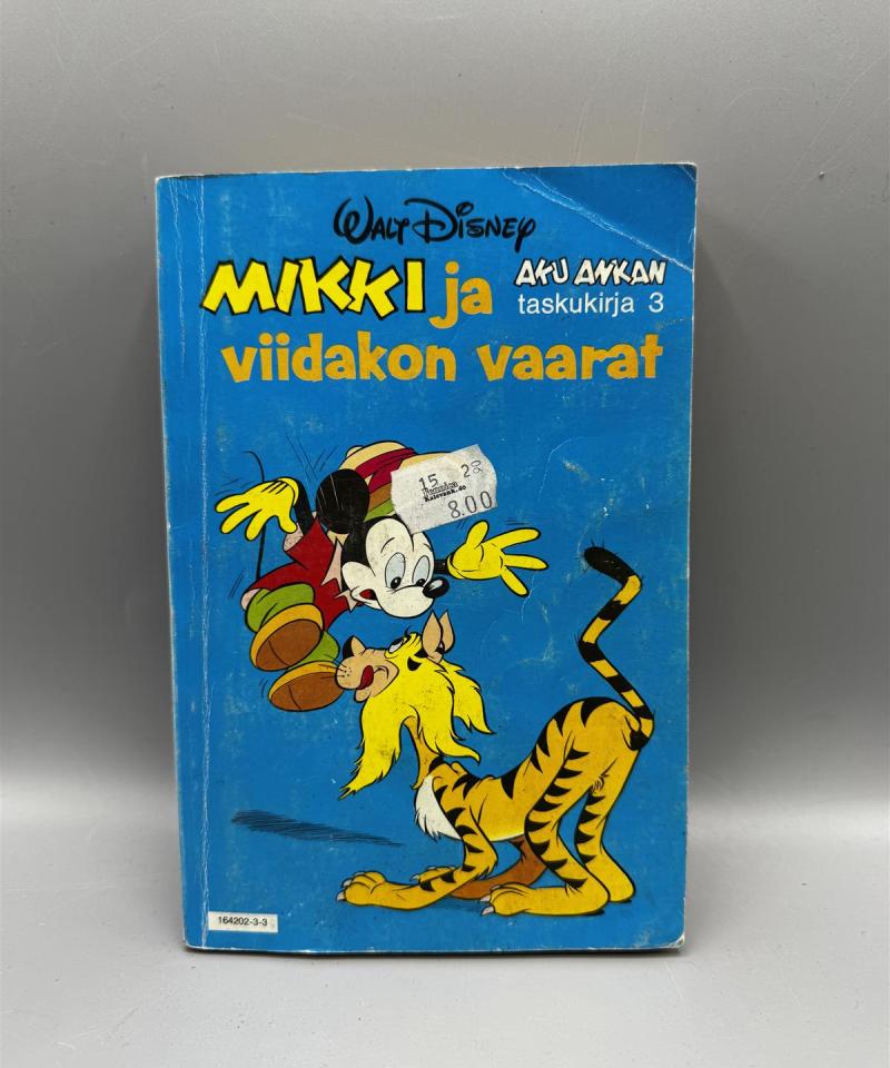 Aku Ankka Mikki ja viidakon vaarat taskukirja 3