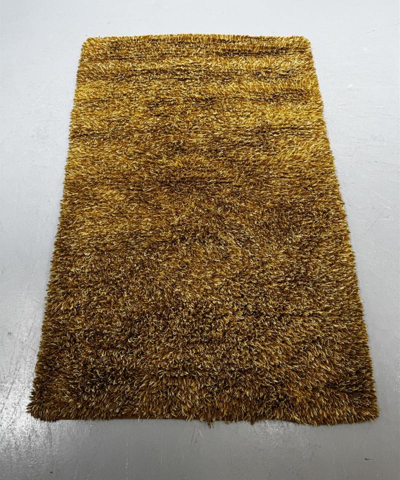 Vintage 70-luku nukkamatto 143x222