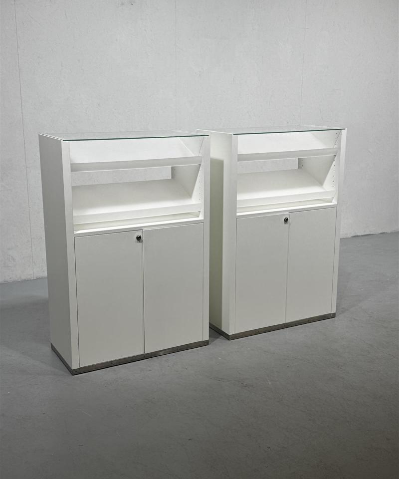 Hyllykkö kaapilla (2 kpl) 80x40x120