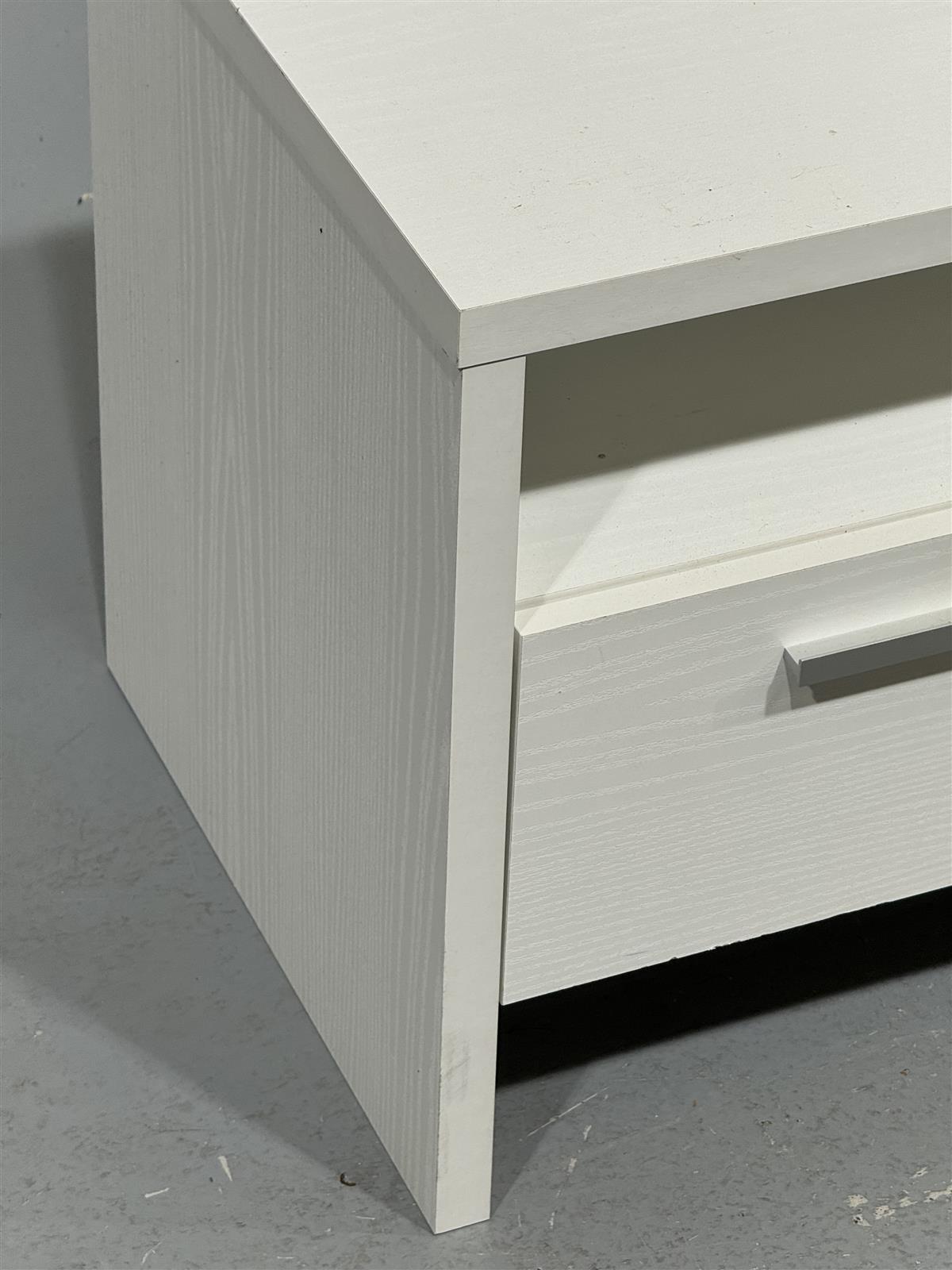 TV-taso valkoinen 98cm