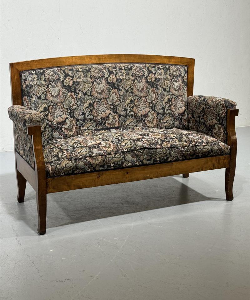 Vintage biedermeier sohva puu kukkakuvio