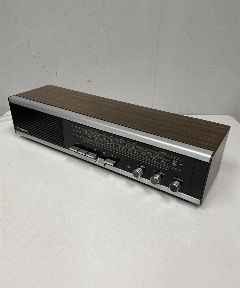 Grundig RF 450 radio