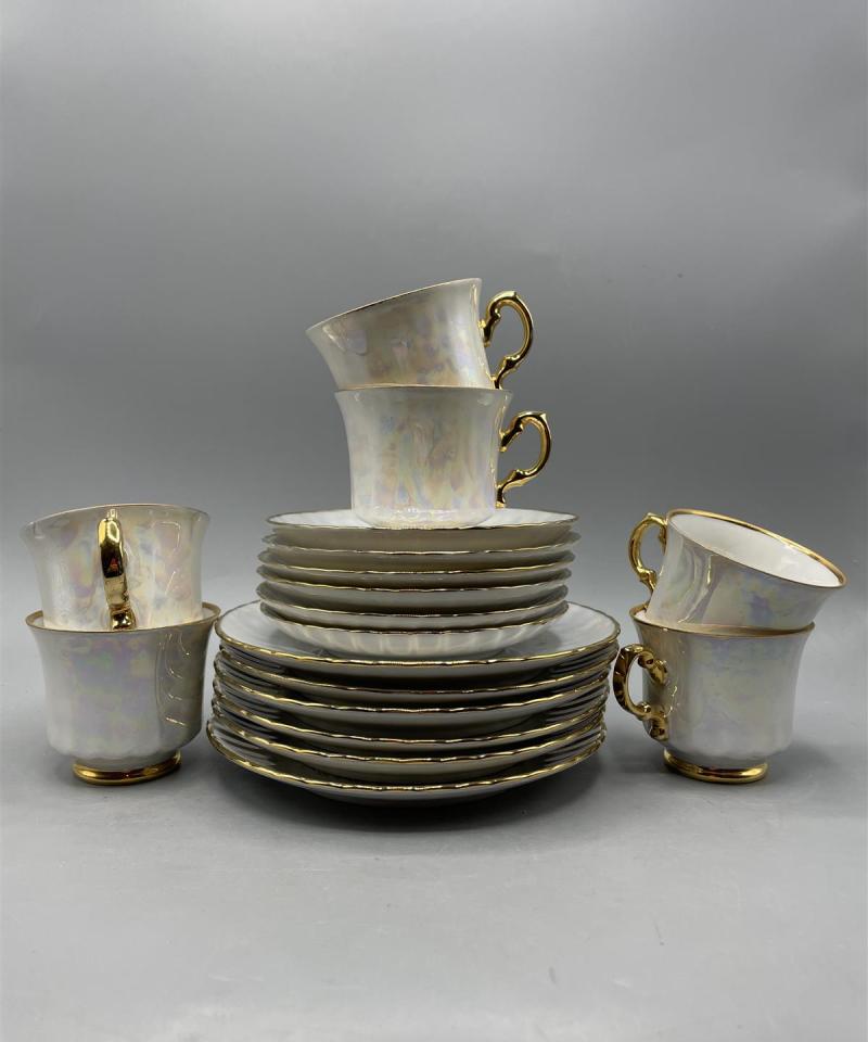 Posliini kahvikupit ja lautaset 12-osaa