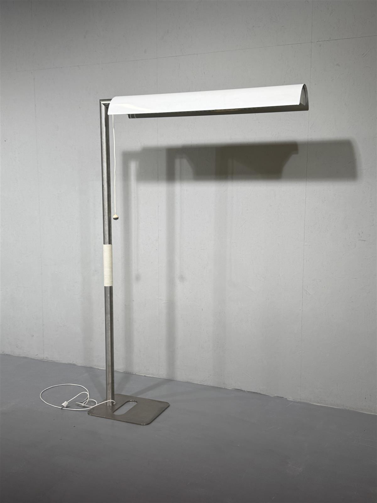 Idman industrial lattiavalaisin