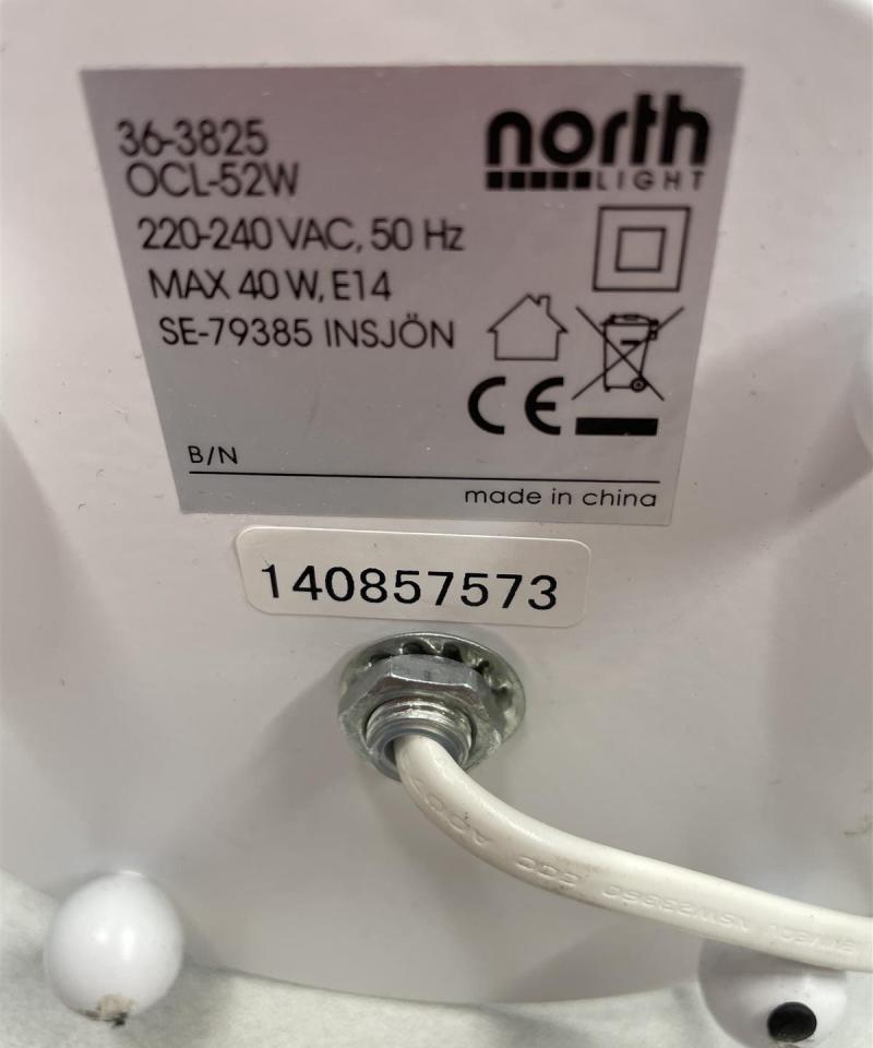 Northlight pöytävalaisin ruudullinen varjostin