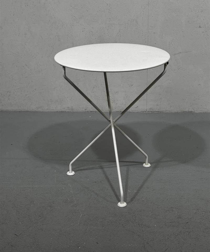 Sivupöytä 60cm metalli valkoinen