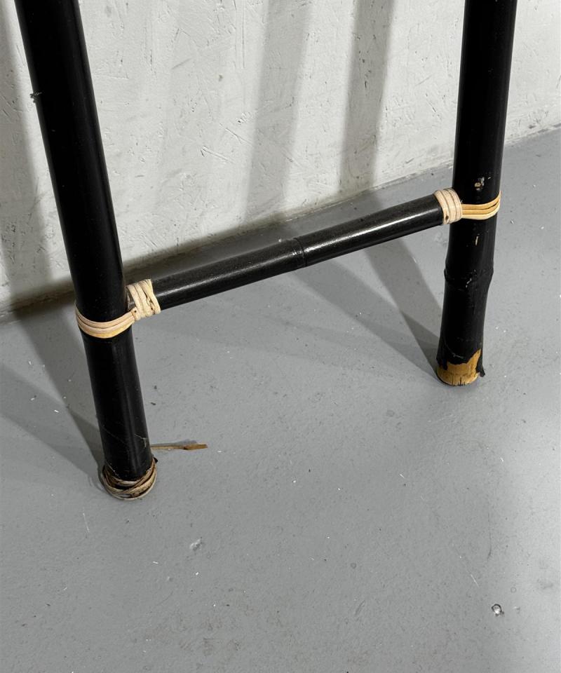 Bambu koristetikkaat musta