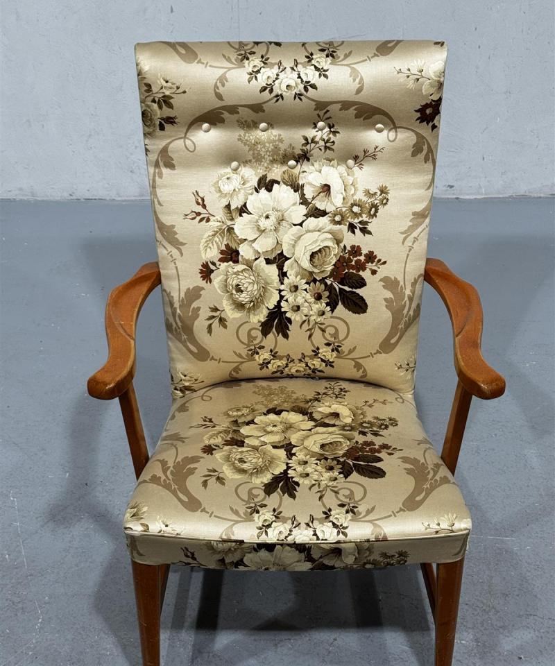 Carl Gustav Hiort af Ornäs Prinssi nojatuoli kukkakuvio