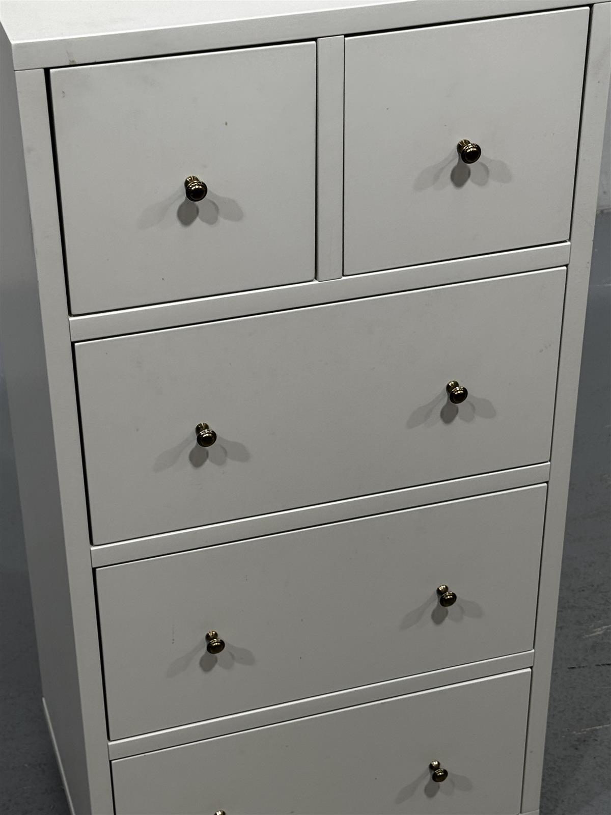 Moderni lipasto 5 laatikkoa valkoinen