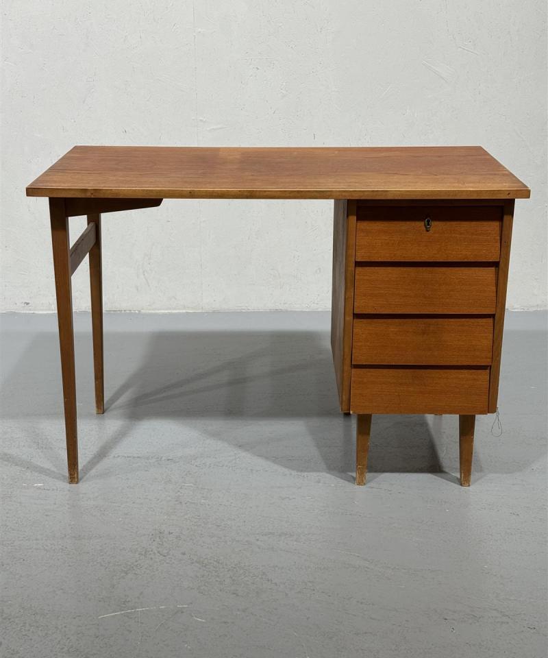 Vintage 60-luku kirjoituspöytä tiikki