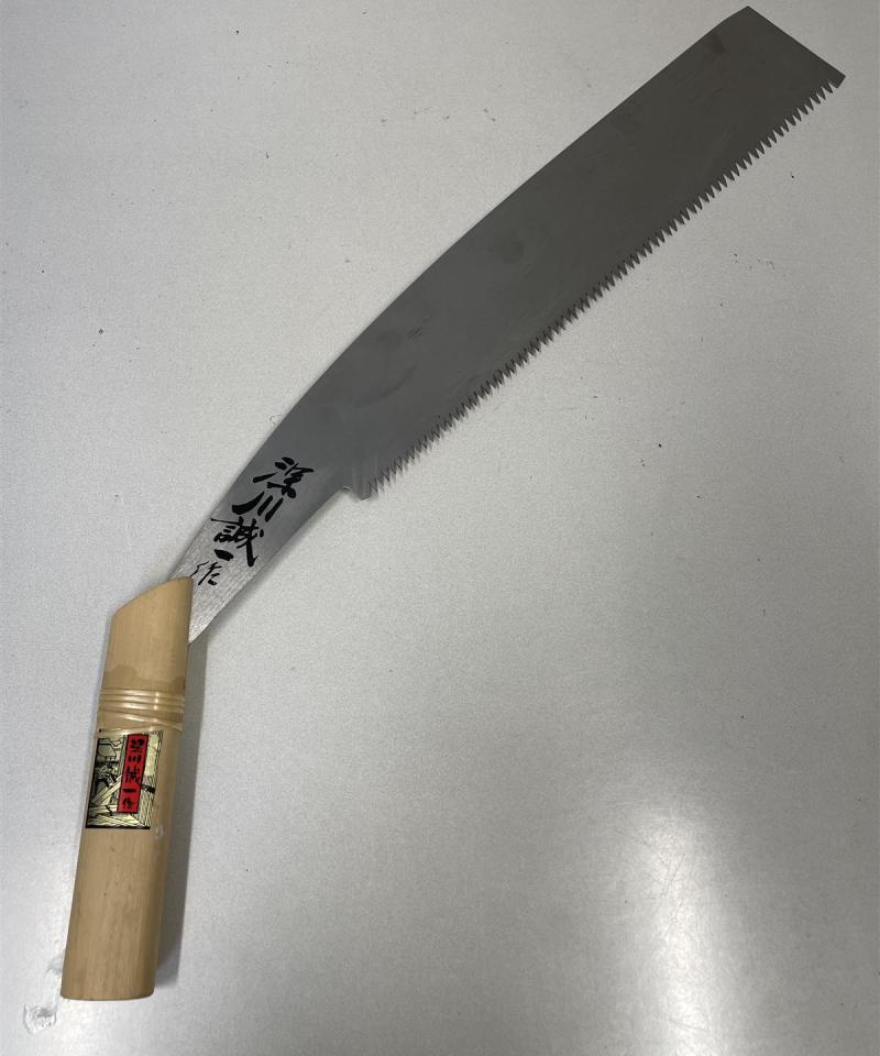 Japanilainen käsisaha puukahvalla