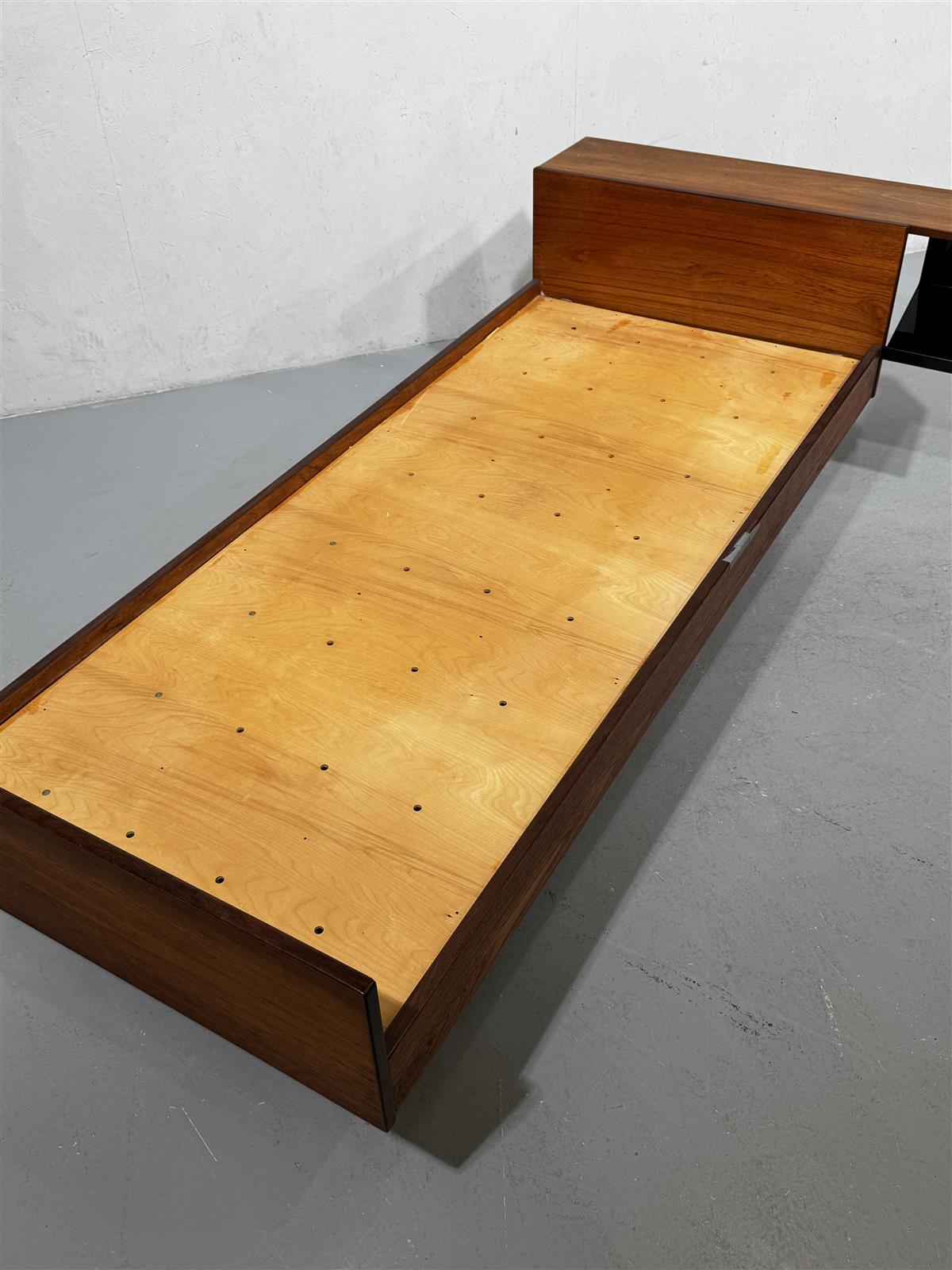 Vintage tiikki sänky 80x200 puu tasolla