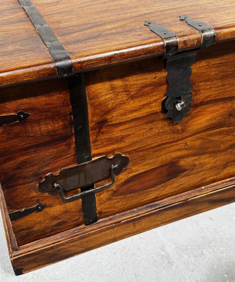 Acazia Rustiikkinen viiniarkku