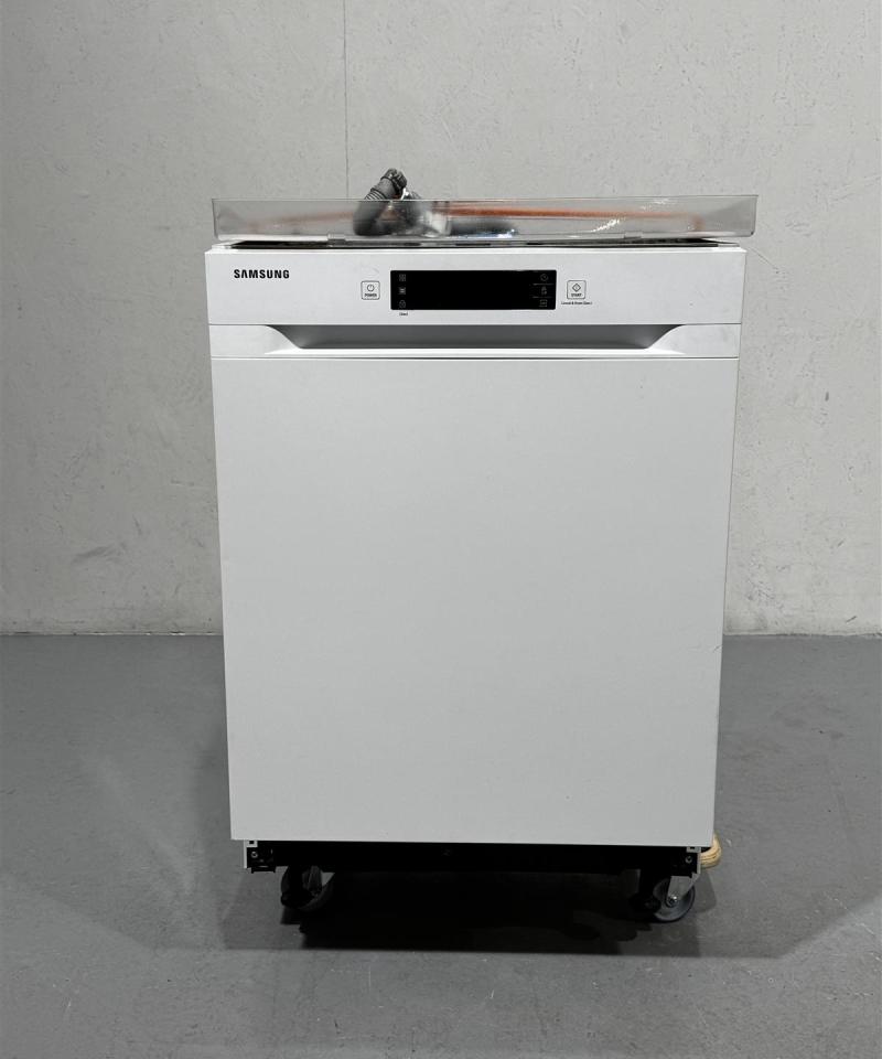 Samsung astianpesukone DW60M6050UW