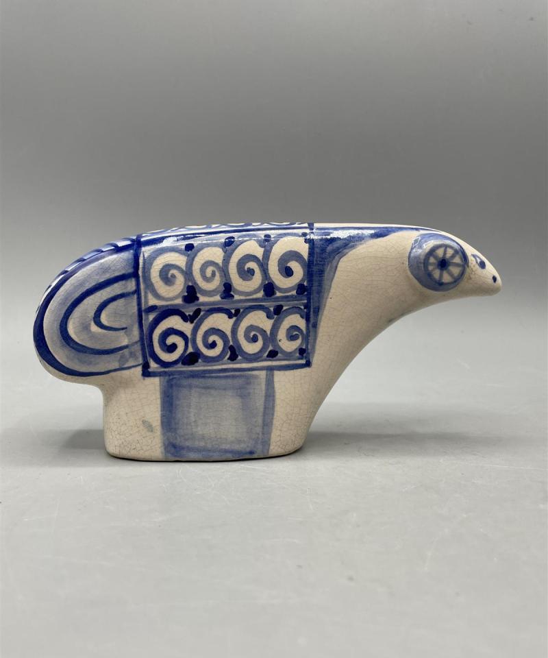 Keramiikkafiguuri käsinmaalattu