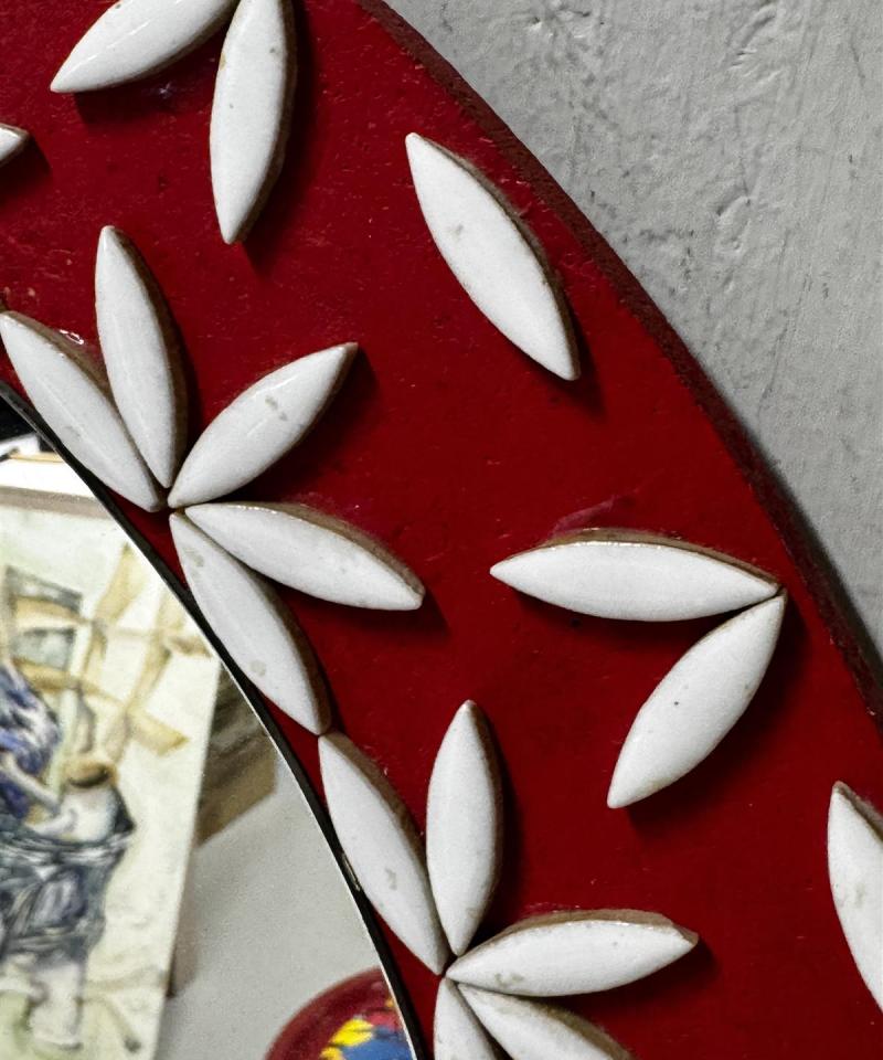 Koristeellinen mosaiikki peili