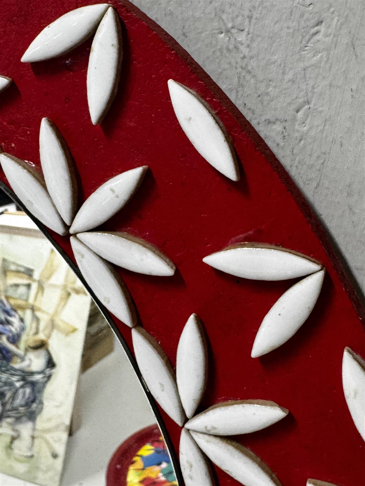 Koristeellinen mosaiikki peili