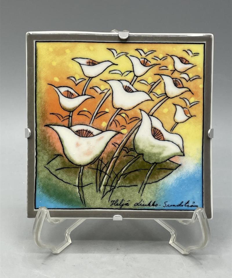 Arabia Onnitellen seinälaatta, Heljä Liukko-Sundström