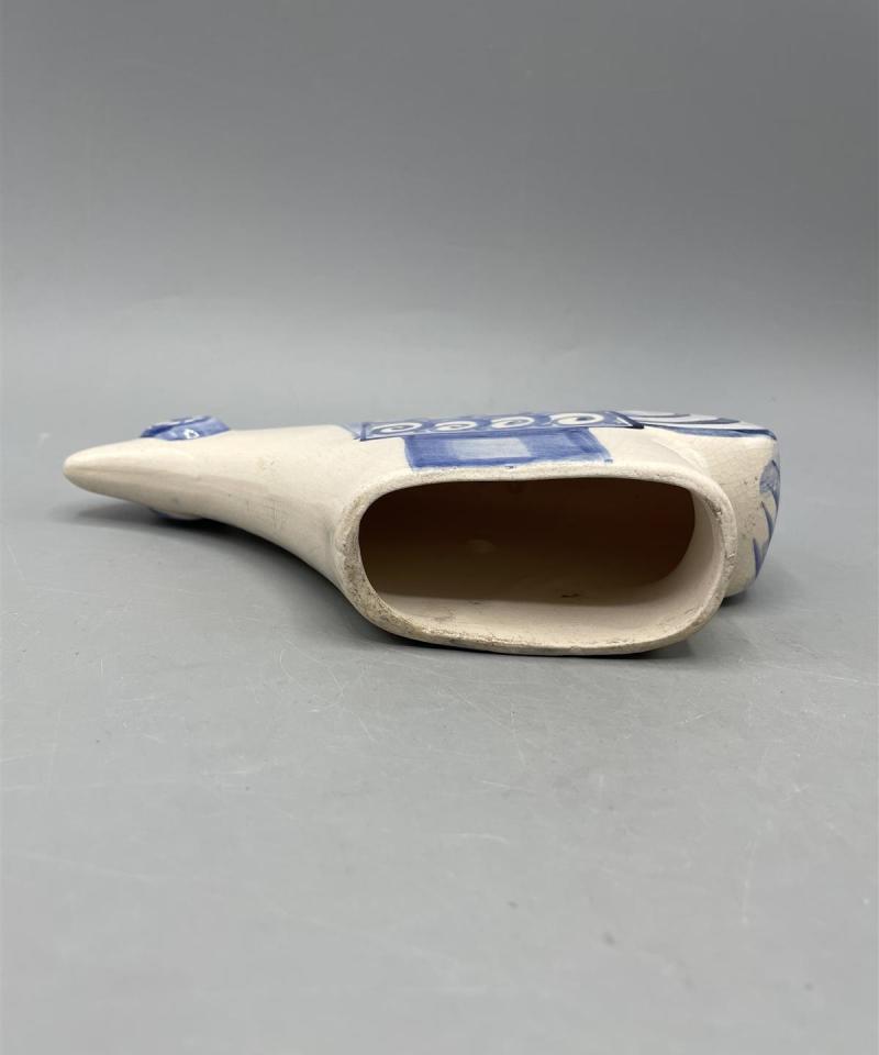 Keramiikkafiguuri käsinmaalattu