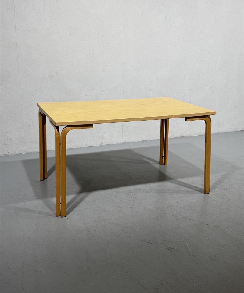 P O Korhonen Kari ruokapöytä 130x80 puu