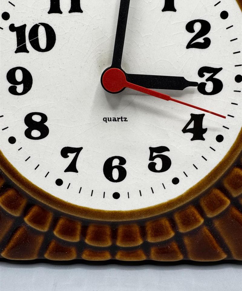 Retro seinäkello keraaminen