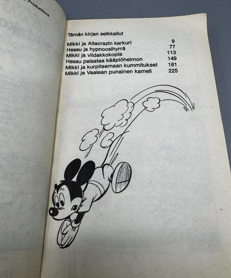 Aku Ankka Mikki ja viidakon vaarat taskukirja 3