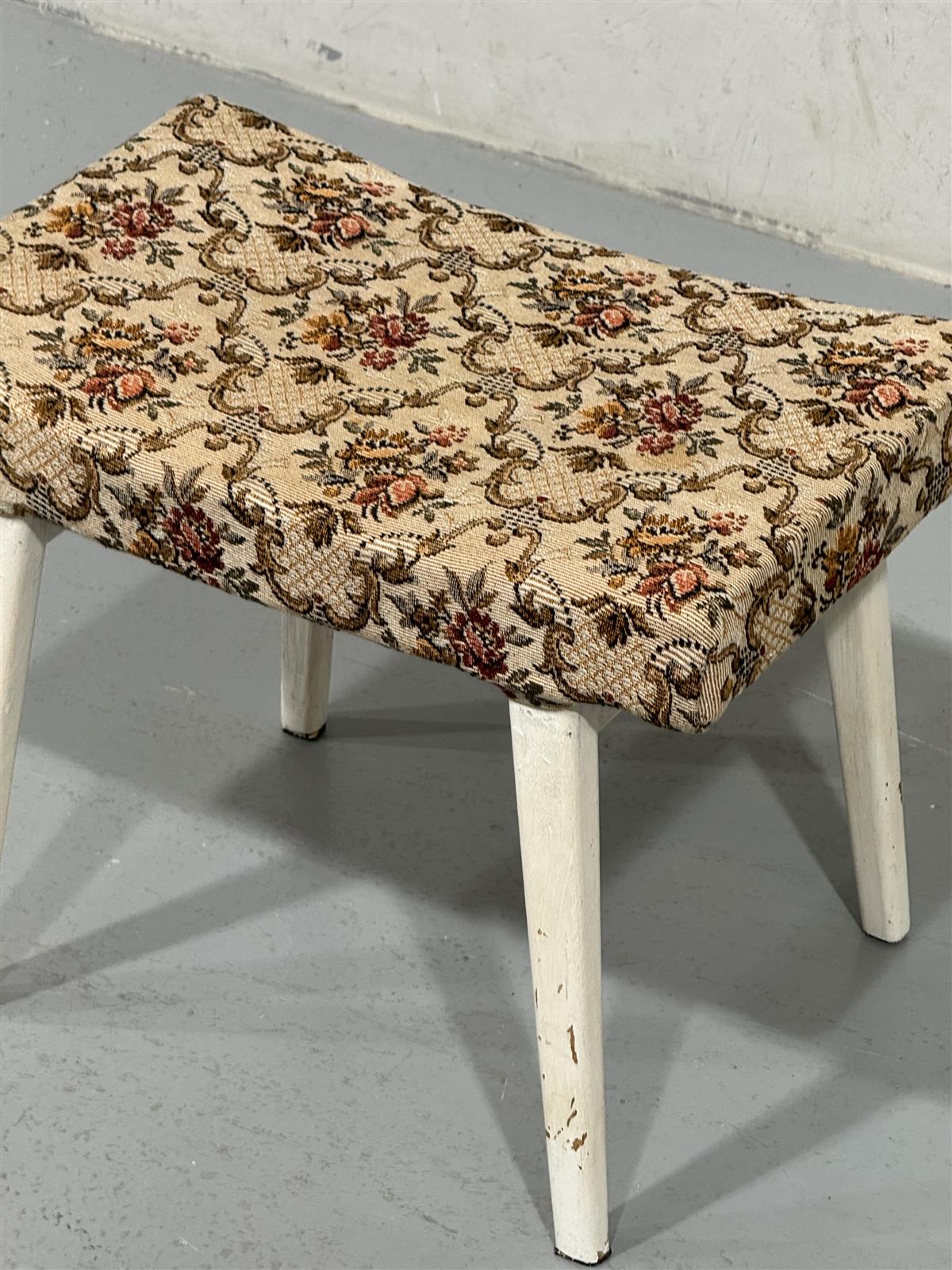 Vintage 60-luku jakkara kangasverhoilu