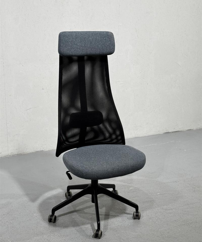 Ikea Järvfjället toimistotuoli, musta ja harmaa