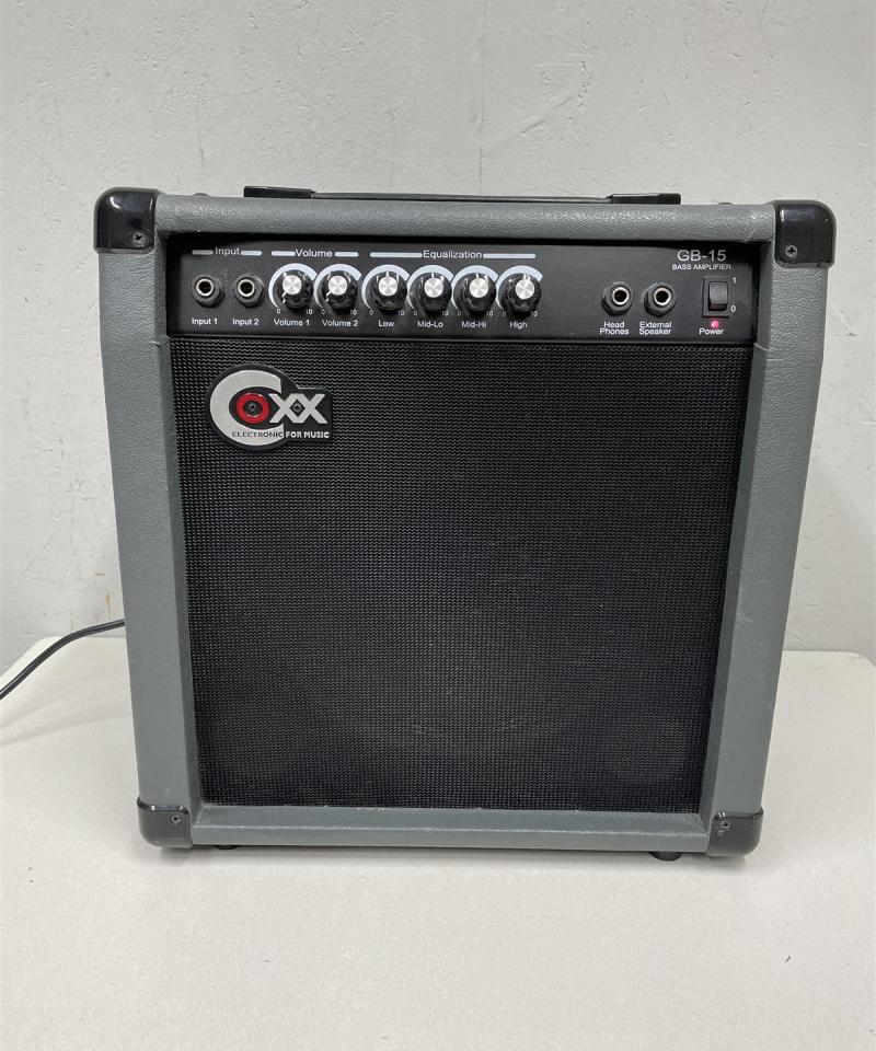 Coxx GB-15 bassovahvistin