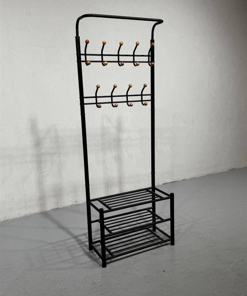 Naulakko metalli kenkätelineellä