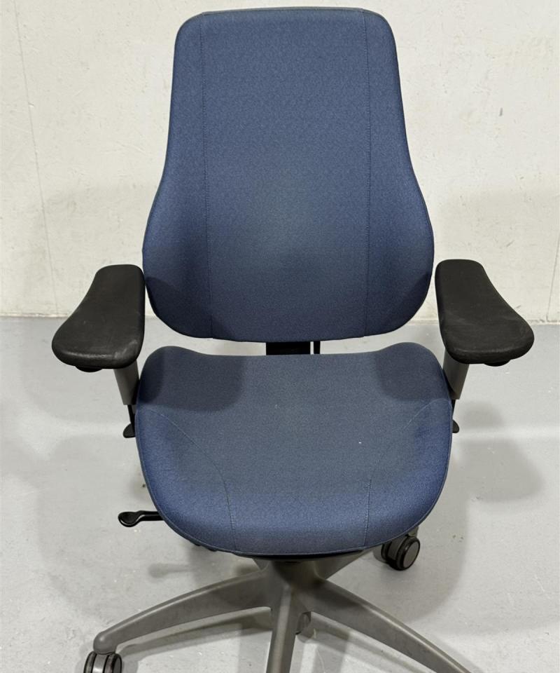 Isku Step toimistotuoli sininen (pumppuvika)