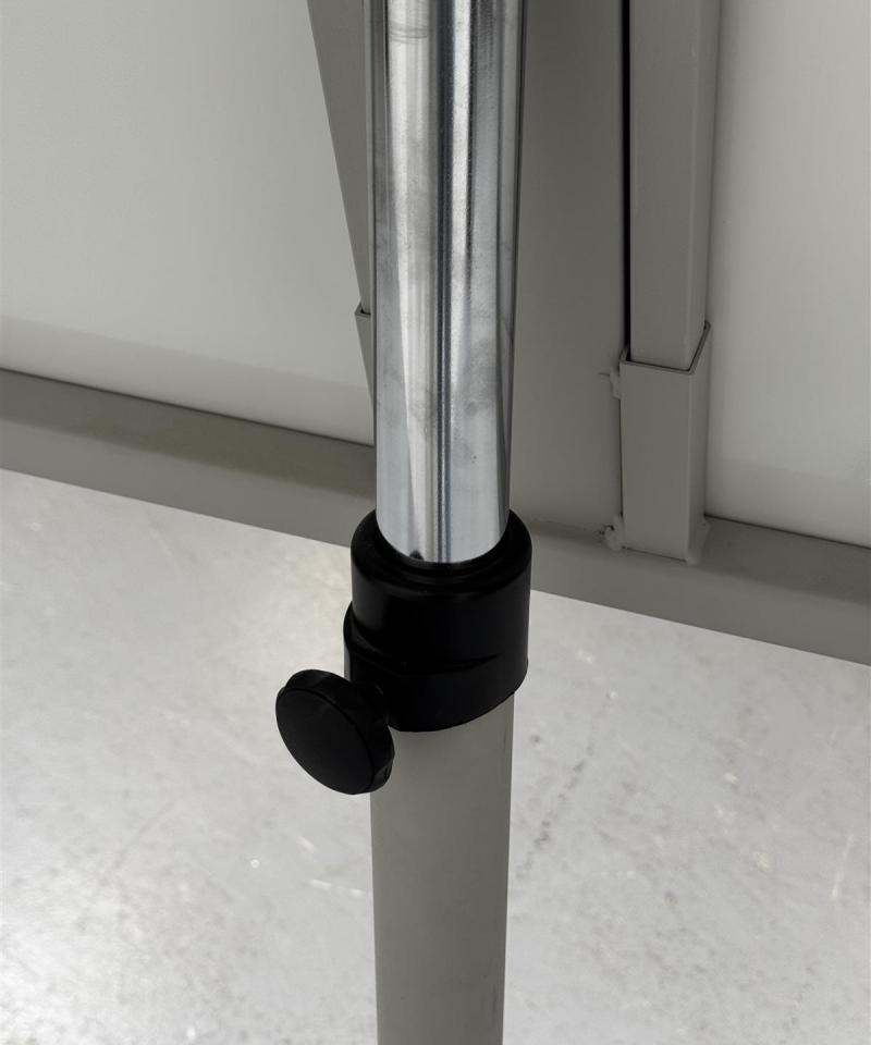 Fläppitaulu, metalli, valkoinen