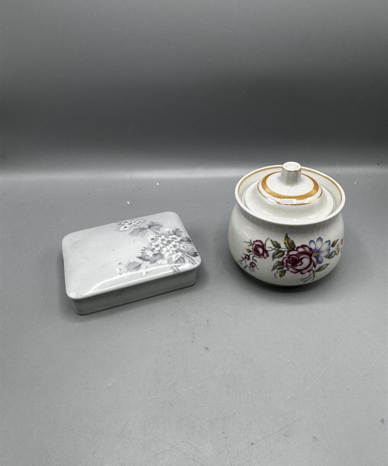 Kahla ja Hutschenreuther posliiniastiat (2kpl)