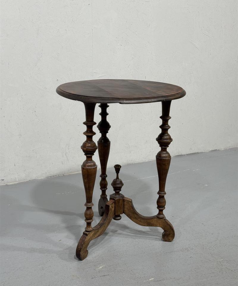 Vintage talonpoikais sivupöytä puu