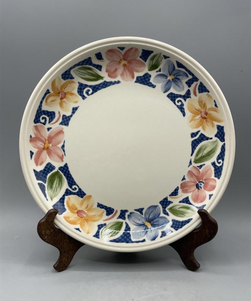 Staffordshire kukkakuvioiset lautaset 5kpl