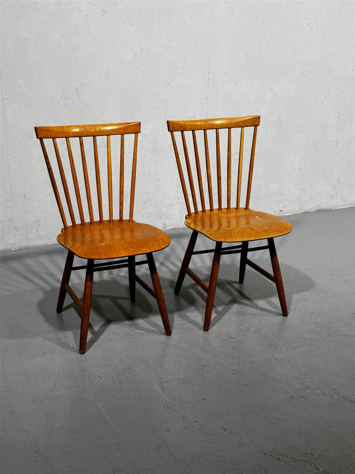 Vintage 60-luku tuolit puu, ruskeat (2 kpl)