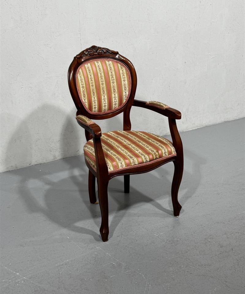 Vintage rokokoo nojatuoli