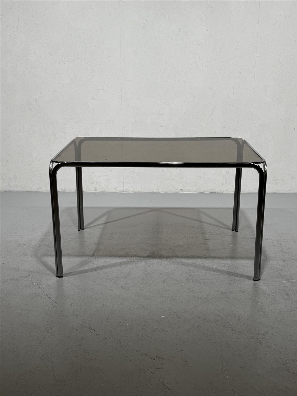 Retro pöytä 123x83 savulasi