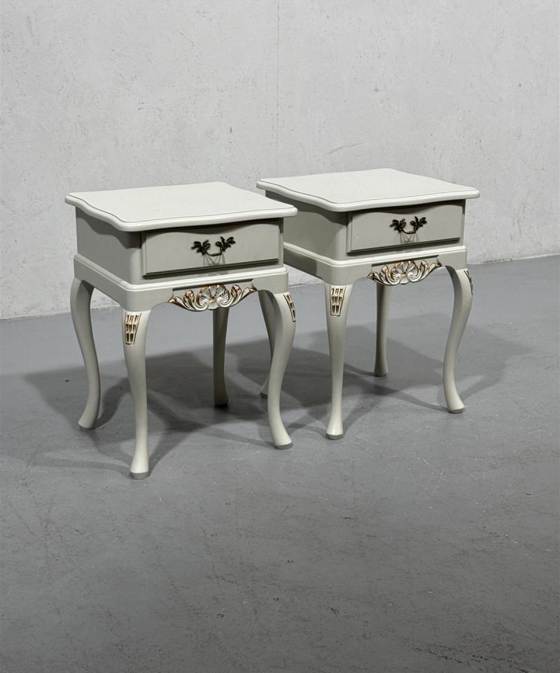 Laitalan Kaluste talonpoikaisrokokoo yöpöydät (2)