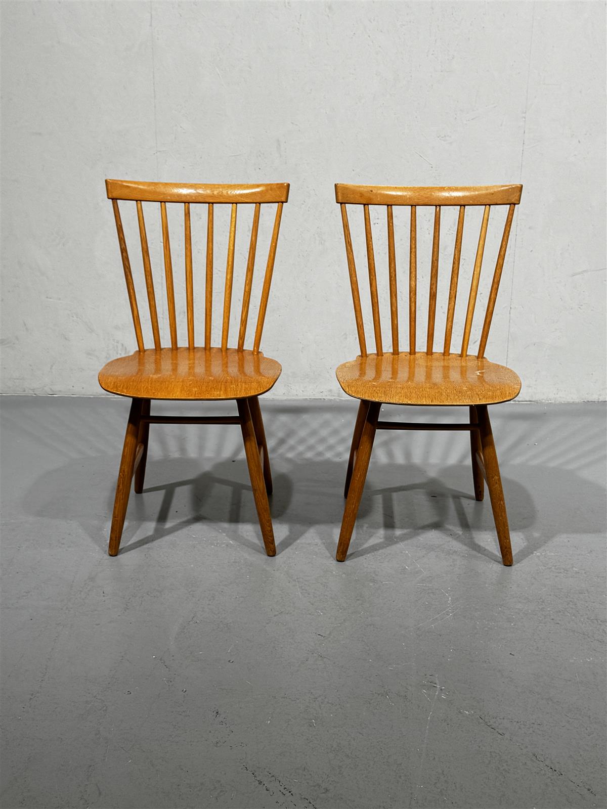 Vintage 60-luku tuolit puu, ruskeat (2 kpl)